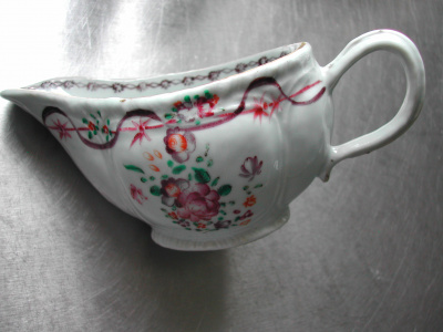OSA/Famille Rose sauce boats/DSCN0669